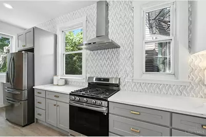 871 Hutchins Avenue, Cincinnati, OH 45229 - Photo 10