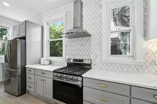 871 Hutchins Ave, Cincinnati, OH 45229 - Photo 10