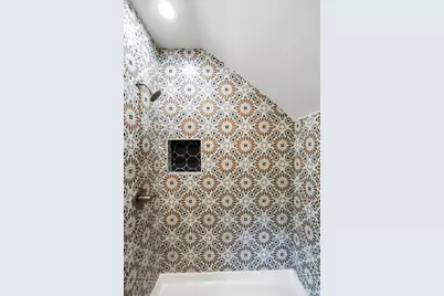 871 Hutchins Avenue, Cincinnati, OH 45229 - Photo 50