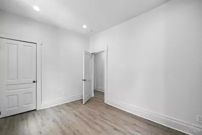 871 Hutchins Avenue, Cincinnati, OH 45229 - Photo 38