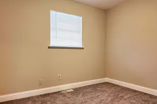 11481 Fremantle Dr, Forest Park, OH 45240 - Photo 16