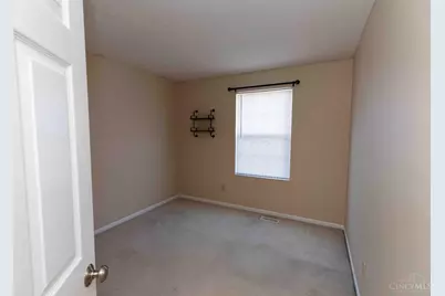 9563 Deer Track Road, West Chester, OH 45069 - Photo 12