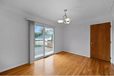 9470 Wynnecrest Drive, Blue Ash, OH 45242 - Photo 10