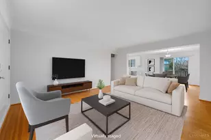 9470 Wynnecrest Dr, Blue Ash, OH 45242 - Photo 4