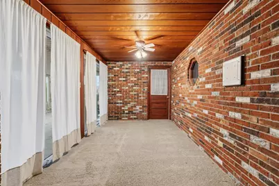 1379 Honeysuckle Drive, Fairborn, OH 45324 - Photo 10