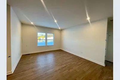 120 Magnolia Lane, Springboro, OH 45066 - Photo 4