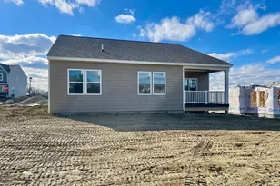 120 Magnolia Ln, Springboro, OH 45066 - Photo 2