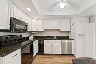 8051 Timbertree Way, West Chester, OH 45069 - Photo 16