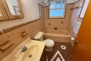 784 Woodyhill Dr, Delhi Township, OH 45238 - Photo 8