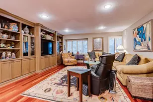 16 Woodcreek Dr, Blue Ash, OH 45241 - Photo 12