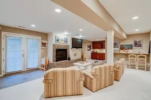 16 Woodcreek Dr, Blue Ash, OH 45241 - Photo 42