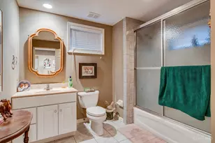 16 Woodcreek Dr, Blue Ash, OH 45241 - Photo 46