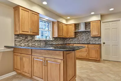 766 Woodfield Drive, Springfield Township, OH 45231 - Photo 22