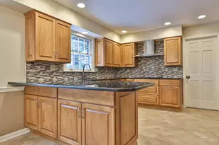 766 Woodfield Dr, Springfield Township, OH 45231 - Photo 22