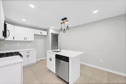 6230 Stover Avenue, Golf Manor, OH 45237 - Photo 10