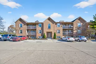 9450 Crockett Pass, West Chester, OH 45011 - Photo 2