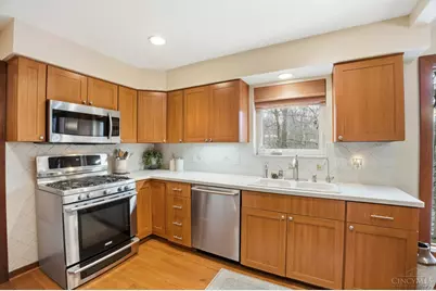 5686 Windsong Lane, Miami Township, OH 45150 - Photo 18