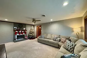 8611 Butler Warren Rd, West Chester, OH 45069 - Photo 10