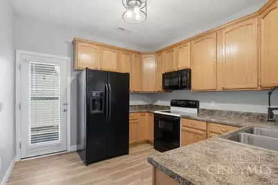 4243 N Yorkshire Square, Union Township, OH 45245 - Photo 8