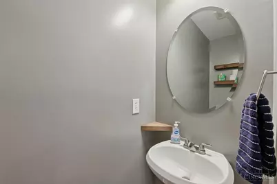 3326 Walworth Avenue, Cincinnati, OH 45226 - Photo 12