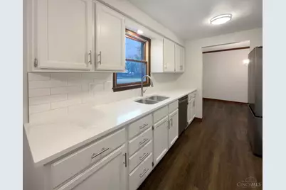 1110 Deerhaven Court, Miami Township, OH 45140 - Photo 10