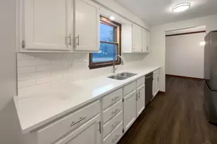 1110 Deerhaven Ct, Miami Township, OH 45140 - Photo 10