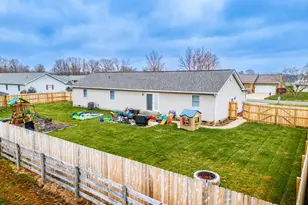 105 Maple Ridge Ave, Mount Orab, OH 45154 - Photo 8