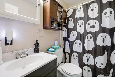 9695 Fernbrook Court, Springfield Township, OH 45231 - Photo 14