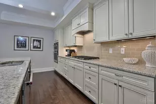 9506 Park Manor Blvd, Blue Ash, OH 45242 - Photo 16