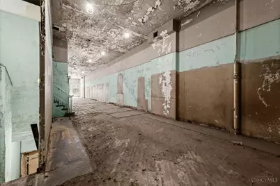 8 W Fourth Street, Cincinnati, OH 45202 - Photo 14
