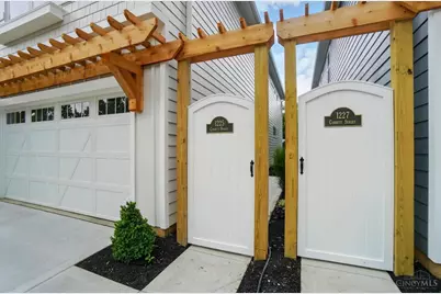 1225 Corbett Street, Cincinnati, OH 45208 - Photo 4