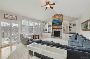 1342 Wexford Ln, Green Township, OH 45233 - Photo 18