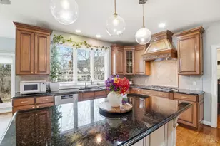 6681 Sandy Shores Dr, Miami Township, OH 45140 - Photo 14