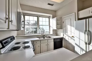 3916 Enterprise Cir, Colerain Township, OH 45252 - Photo 14