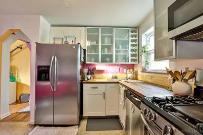 9384 Lark Court, Blue Ash, OH 45242 - Photo 8