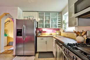 9384 Lark Ct, Blue Ash, OH 45242 - Photo 8