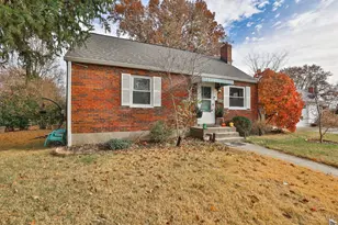 9384 Lark Ct, Blue Ash, OH 45242 - Photo 2