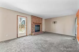 8951 Willowgate Ln, Huber Heights, OH 45424 - Photo 10