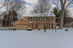 70 Eleanor Dr, Springboro, OH 45066 - Photo 2
