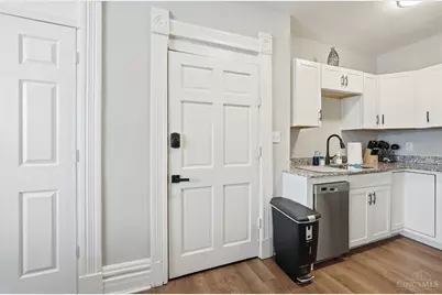 1874 Fairfax Avenue, Cincinnati, OH 45207 - Photo 34