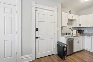 1874 Fairfax Ave, Cincinnati, OH 45207 - Photo 34