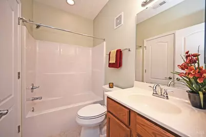 6176 Glenlaurel Drive, Hamilton Township, OH 45039 - Photo 32