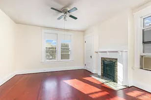 6106 Sycamore St, Elmwood Place, OH 45216 - Photo 4