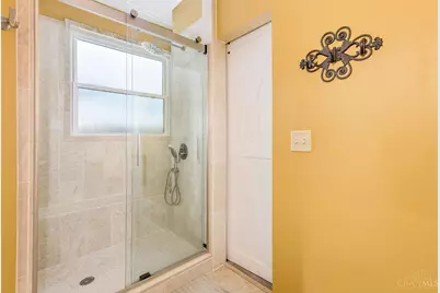 6521 Greenoak Drive, Green Township, OH 45248 - Photo 16