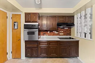 1094 Pamela Rd, Anderson Township, OH 45255 - Photo 12