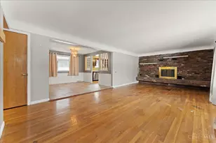 1094 Pamela Rd, Anderson Township, OH 45255 - Photo 4