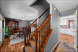 724 Regent Rd, Union Township, OH 45245 - Photo 6