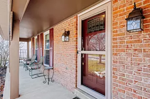 724 Regent Rd, Union Township, OH 45245 - Photo 2