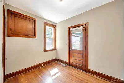 1917 Springdale Road, Springfield Township, OH 45231 - Photo 12