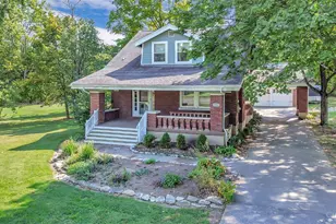1917 Springdale Rd, Springfield Township, OH 45231 - Photo 2
